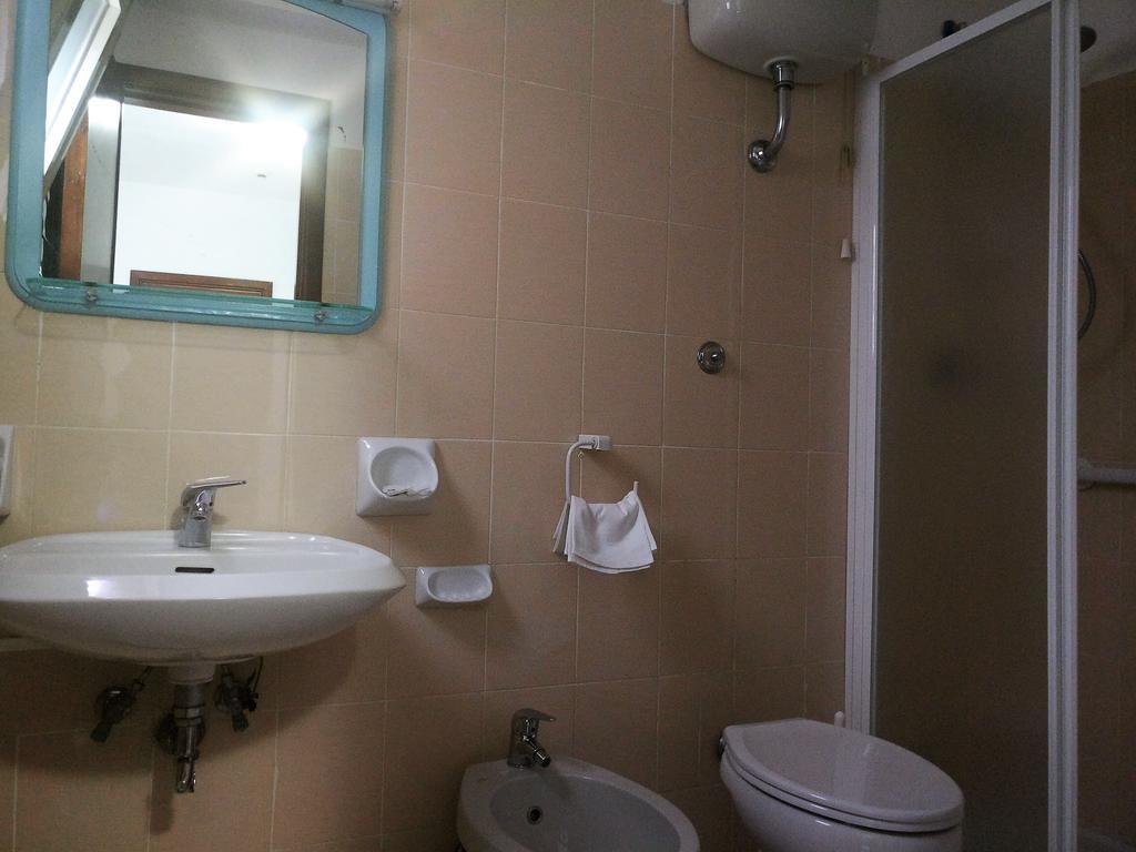 Hotel Eugenio Ischia Buitenkant foto